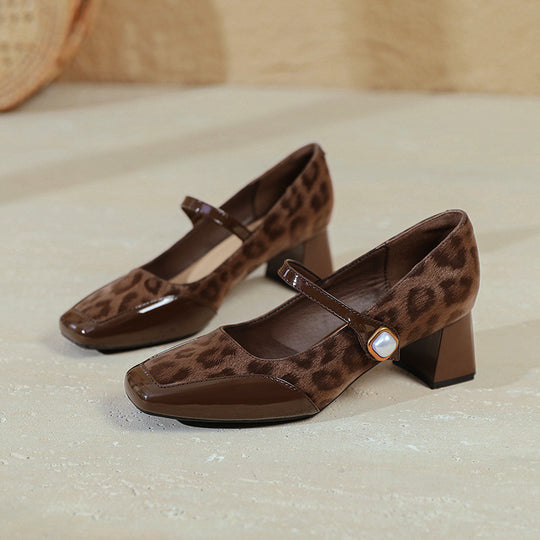 Damen elegante Ballerinas mit besonderem Riemen und dekorativem Detail EB