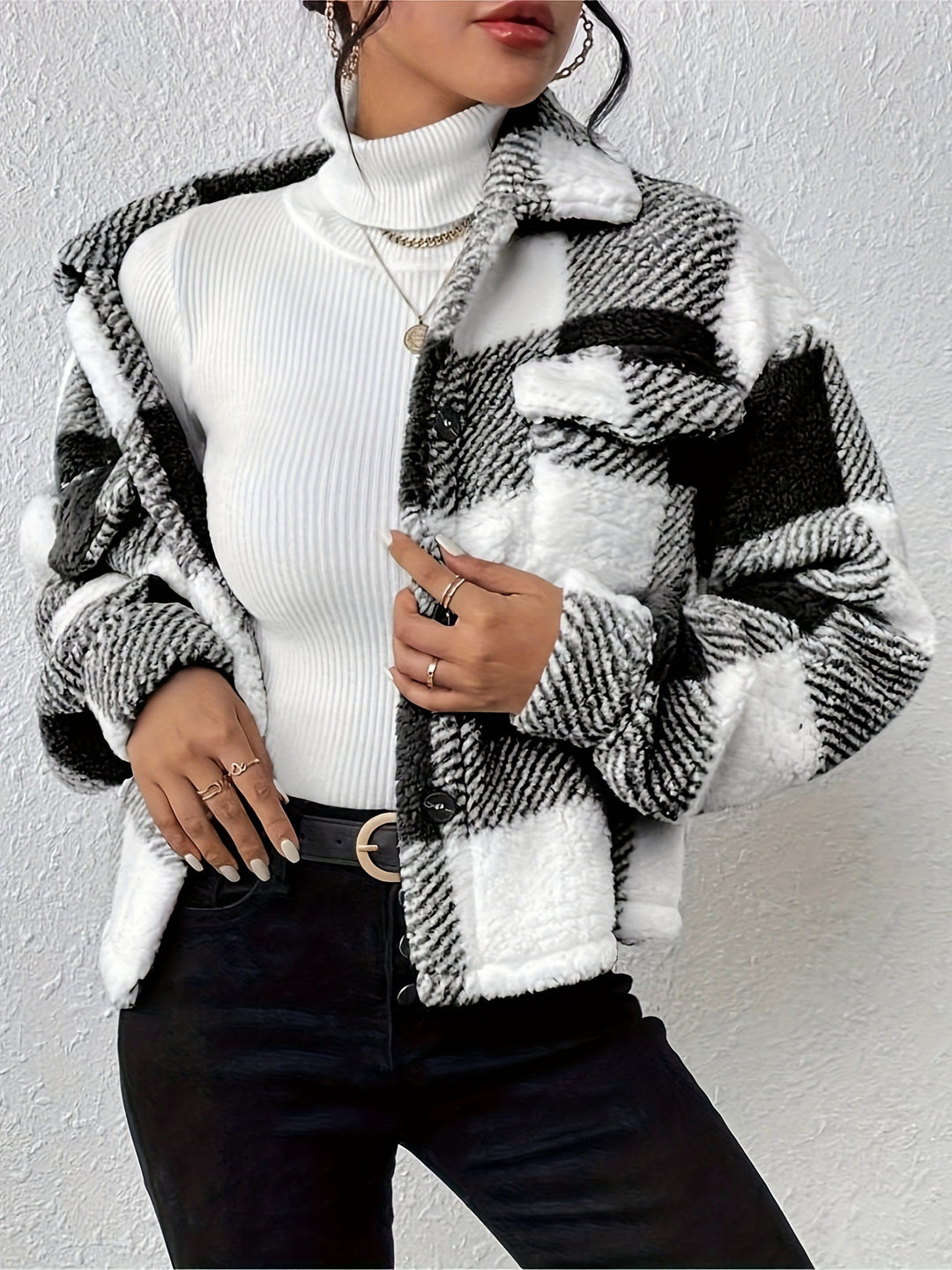 Damen Kuschelige Karojacke mit Umlegekragen EB