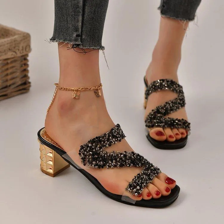 EB | Sandalen mit Absätzen und Pailletten