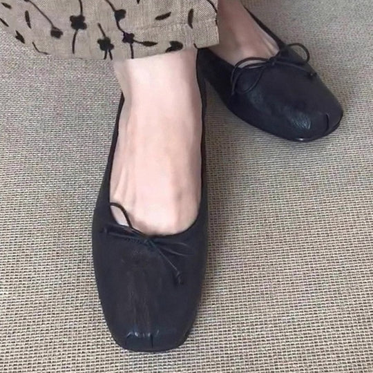Damen Ballerinas mit einzigartigem Zehenabschluss und verstellbarem Riemen EB