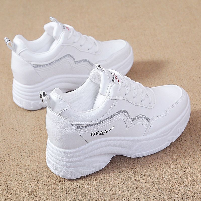 Damen Sneaker mit modischem Wellenmuster EB