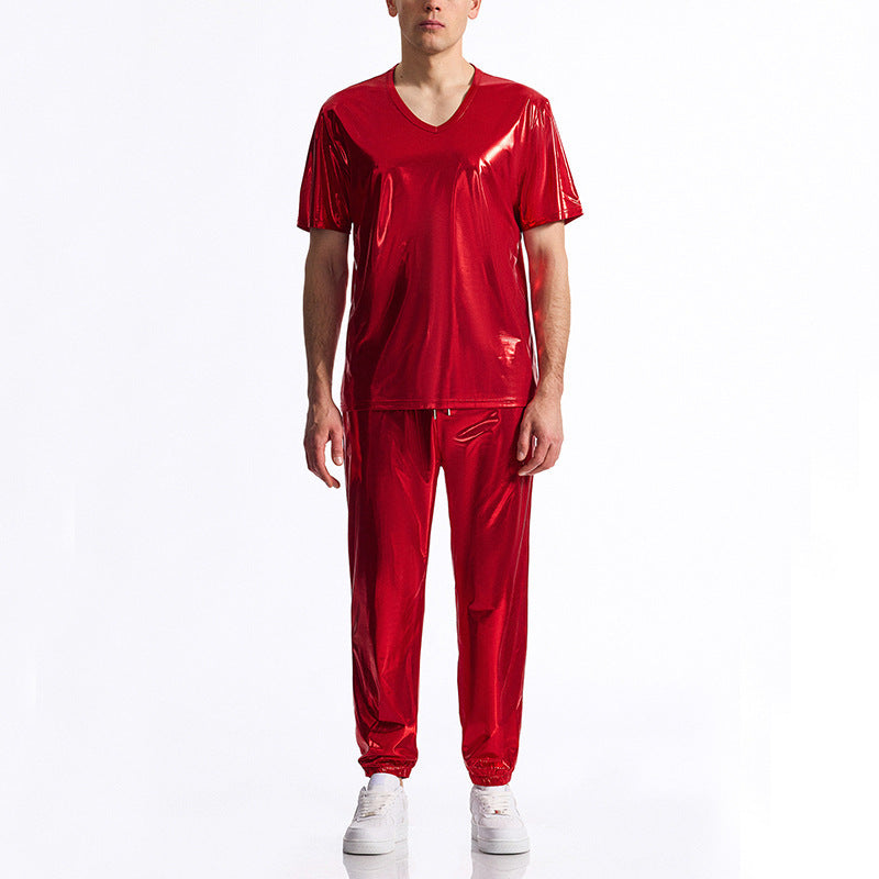 Herren Sportliches Set aus glänzendem Material mit V-Ausschnitt EB