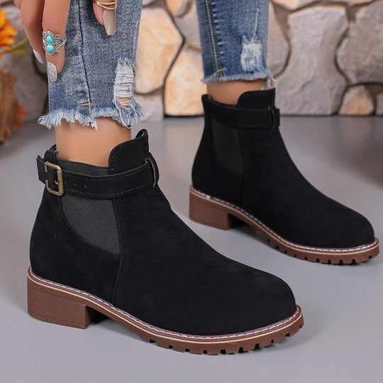 Damen Wildleder-Optik Chelsea-Stiefelette mit dekorativem Schnallenriemen, elastischem Einsatz und grober Profilsohle EB