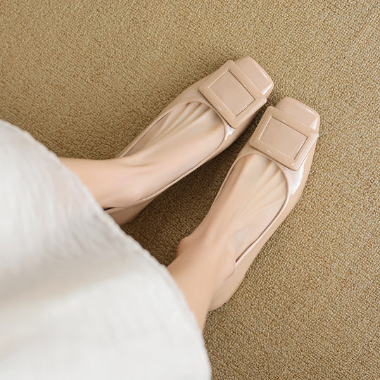 Damen elegante Blockabsatzpumps mit modernem Schnallenakzent EB