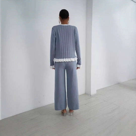 Damen Eleganter Strickanzug mit feinen Rippdetails und zeitlosem Design EB