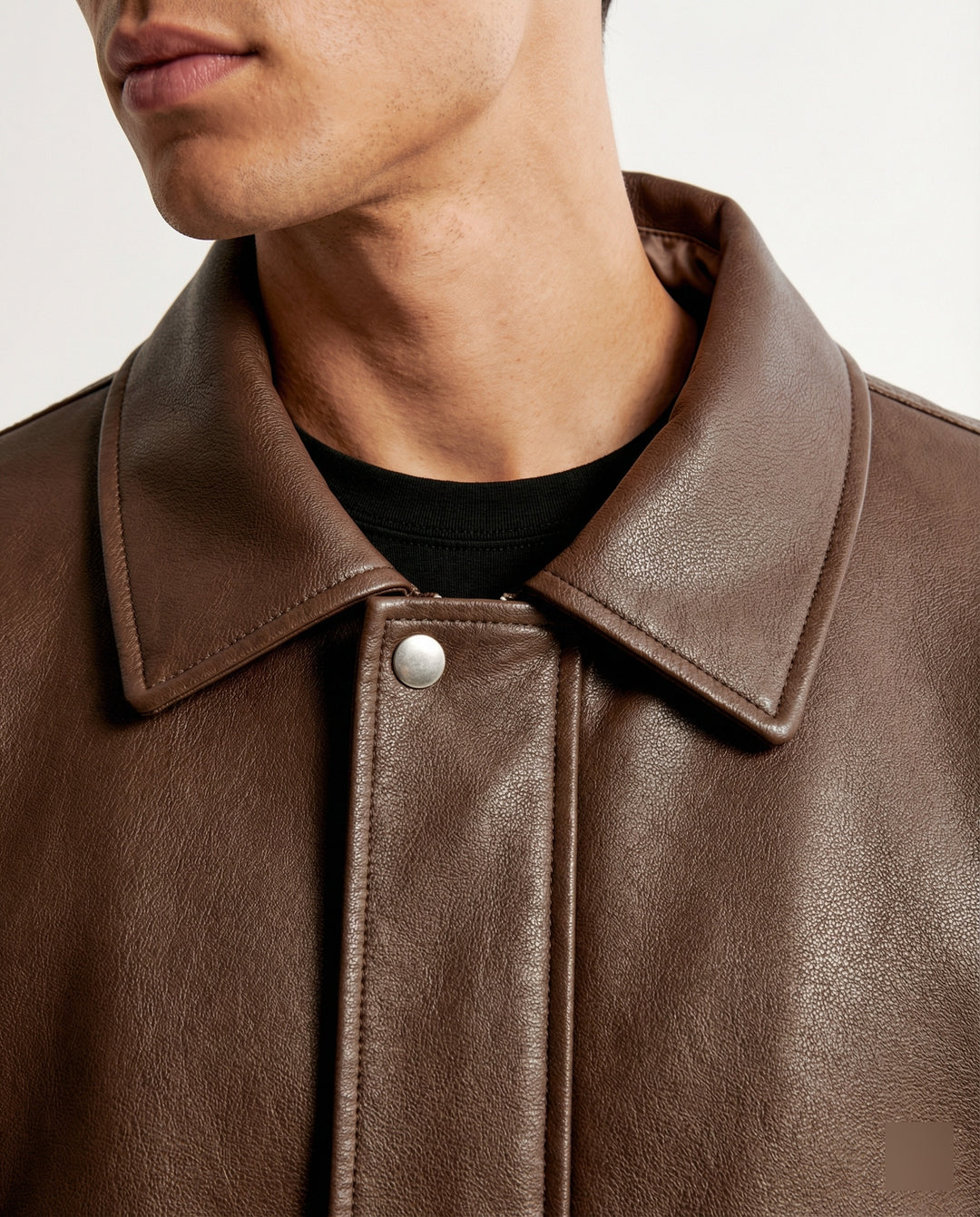 Damen grainierte Nappa-Optik Blousonjacke mit Hemdkragen elastischem Saum und verdeckter Druckknopfleiste EB