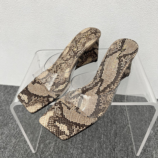Damen Plateau-Pumps mit Schlangenmuster und transparentem Riemendesign EB