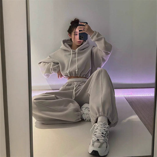 Damen Oversize-Hoodie und Jogginghose Set mit weichem Innenfutter, verstellbarer Kordel und hochgezogenem Bund Eichborn Berlin