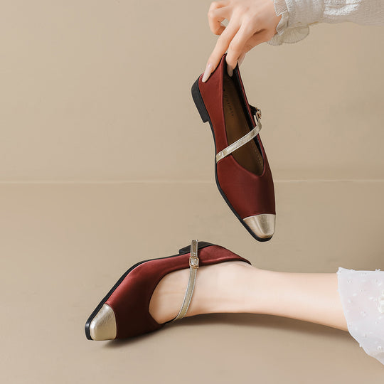Damen Ballerinas mit modischem Riemchen und eleganter Metallspitze EB