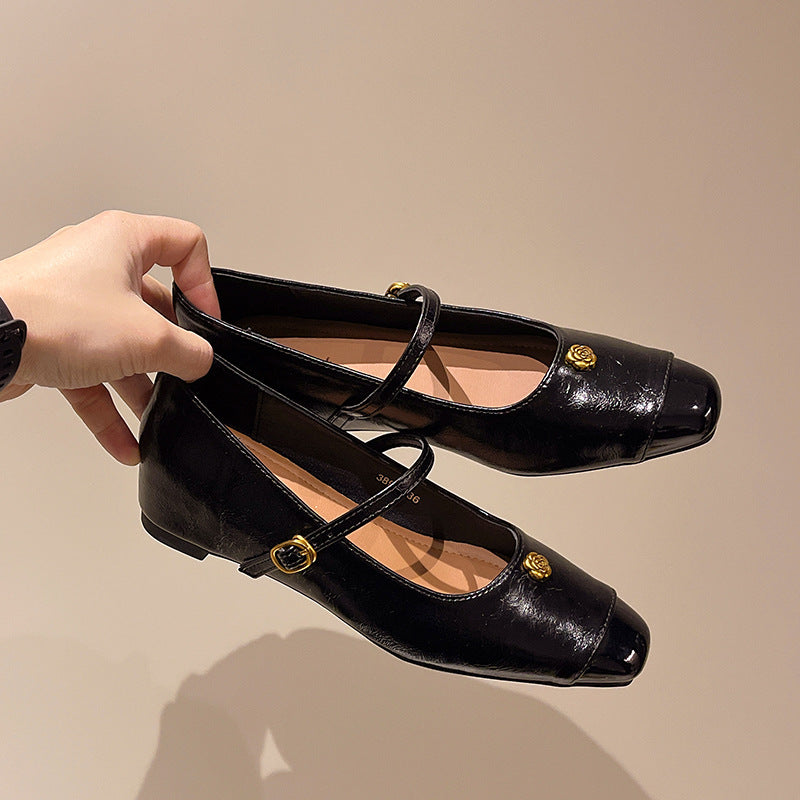 Damen Ballerina-Schuhe mit elegantem Riemchen und geschmackvollem Schmuckdetail EB