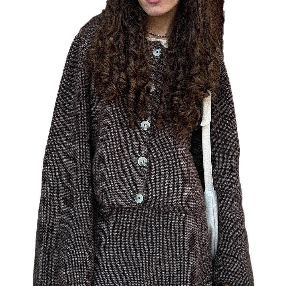 Damen Knitwear Set mit eleganten Knopfdetails EB
