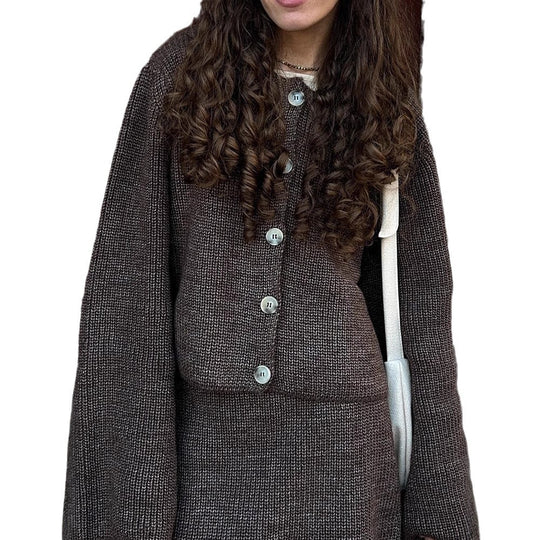Damen Knitwear Set mit eleganten Knopfdetails EB