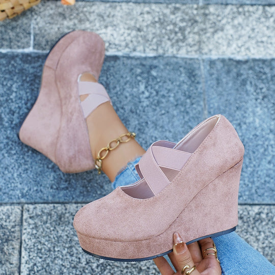 Damen Wedge-Pumps mit schnallenverziertem Fesselriemen und geflochtenem Absatz EB