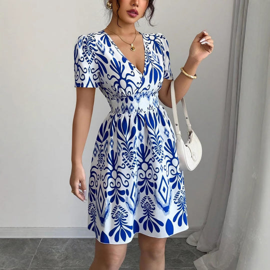 Damen Minikleid mit verspieltem A-Linien Schnitt und floralen Mustern EB