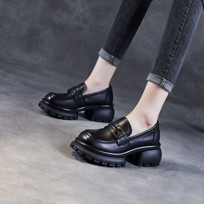 Damen Elegante und moderne Loafers mit robustem Plateau-Heel EB