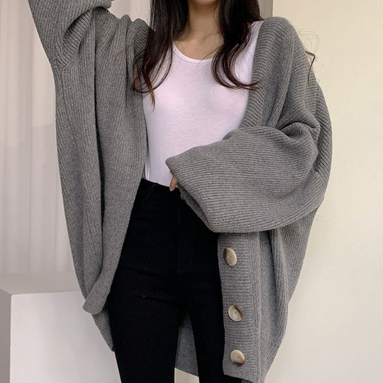 Damen Grobstrick Cardigan mit oversized Schnitt und dekorativen Knöpfen EB
