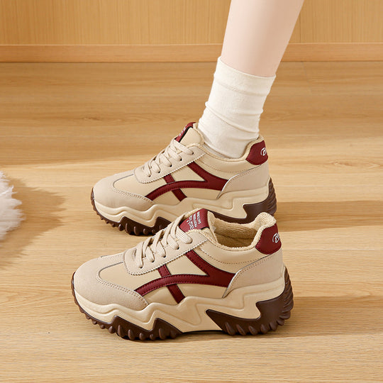 Damen Chunky Sneakers mit sportlichem Profil und gepolstertem Innenfutter EB