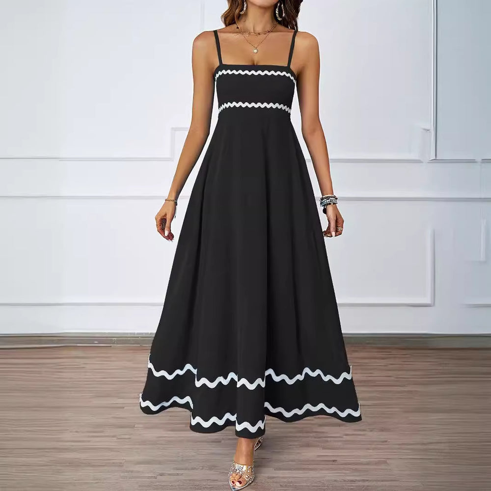 Damen Maxikleid mit schmalen Trägern und verspieltem Wellenmuster EB