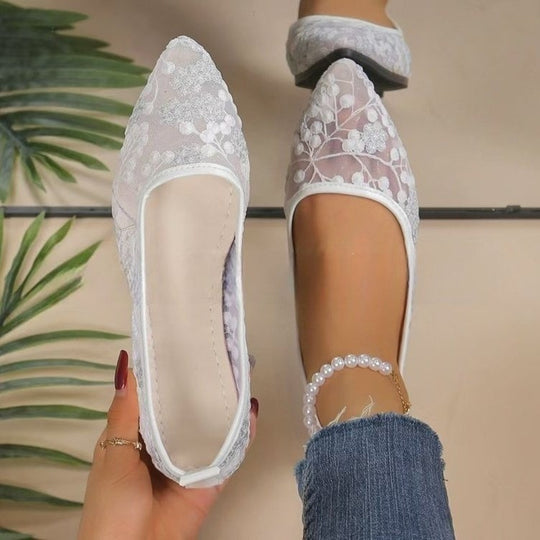 Damen Elegante Ballerinas mit floralem Spitzenoberteil EB