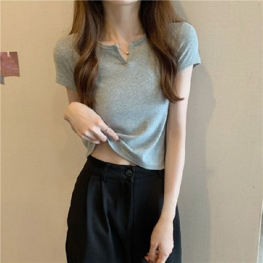 Damen Cropped T-Shirt mit figurbetontem Schnitt und modernen Akzenten EB