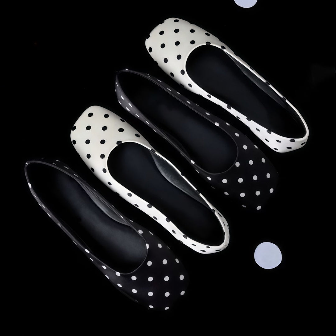 Damen Ballerinas mit quadratischer Zehenform und glänzender Oberfläche EB