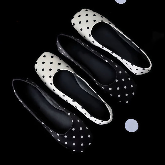 Damen Ballerinas mit quadratischer Zehenform und glänzender Oberfläche EB