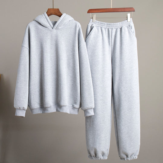 Damen Kuschelige Sweatshirt- und Jogginghose-Kombination EB