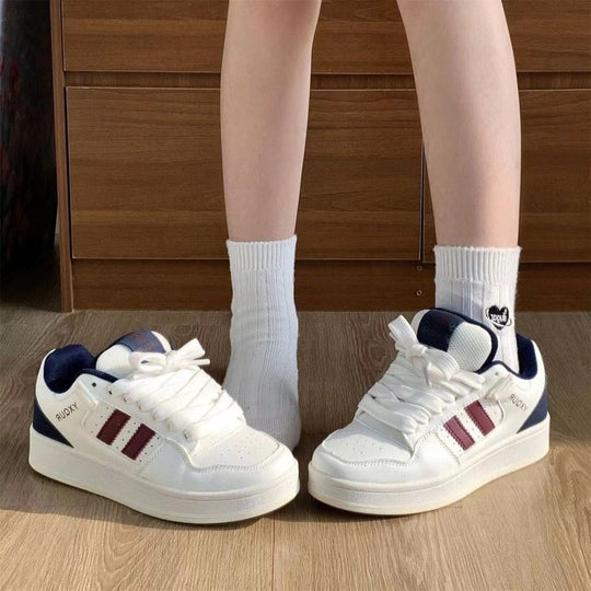 Damen Sneaker mit modernem Design und atmungsaktiver Mesh-Oberfläche EB