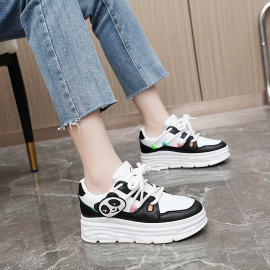 Damen trendige Plateausneaker mit lebhaften Details und komfortabler Dämpfung EB