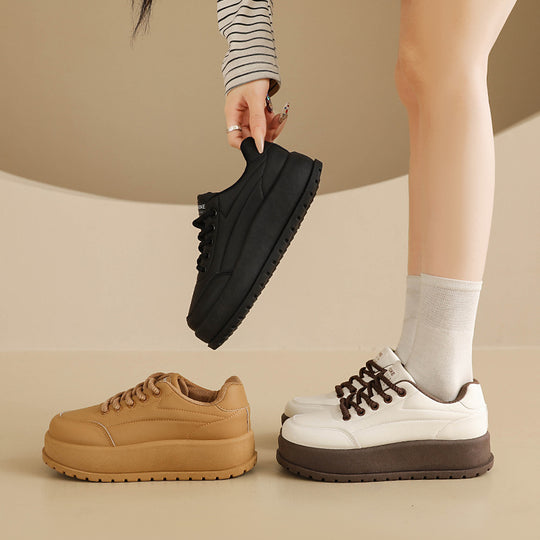 Damen Stilvolle und komfortable Sneakers mit dicker Laufsohle EB