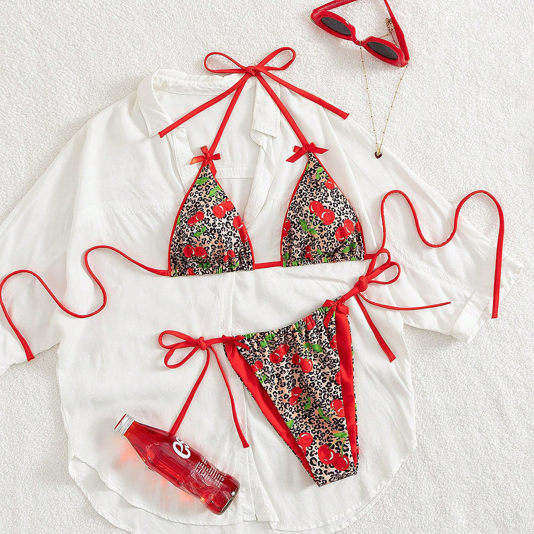 Damen Triangel-Bikini mit floralem Kirschmuster und verspielten Details EB
