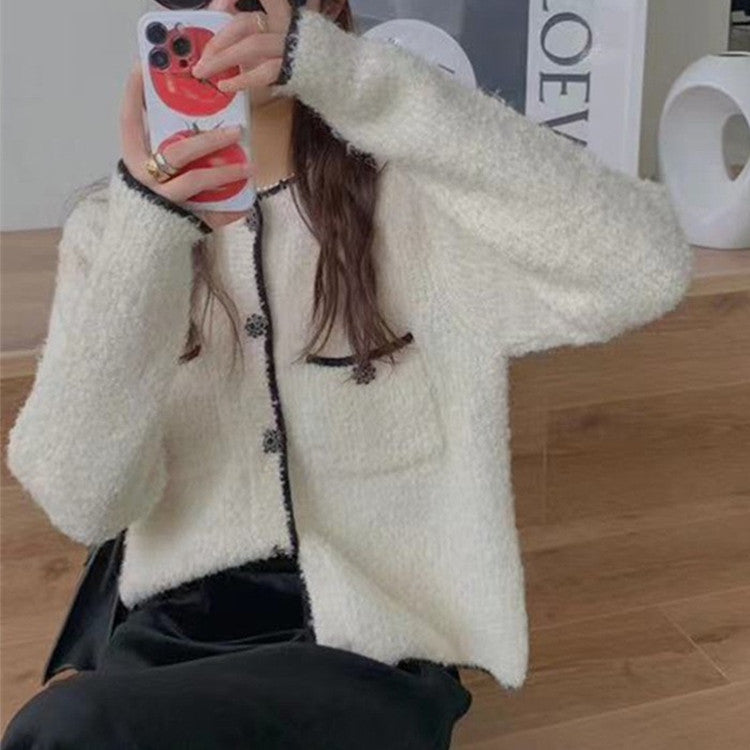 Damen Kuscheliger Cardigan mit stylischen Knopfdetails und aufgesetzten Taschen EB