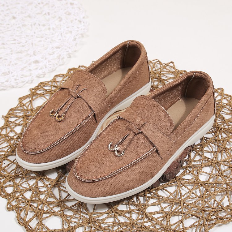 Damen Slipper-Loafer aus Velourslederoptik mit dekorativem Knotenriemen und leicht profilierter Gummisohle EB