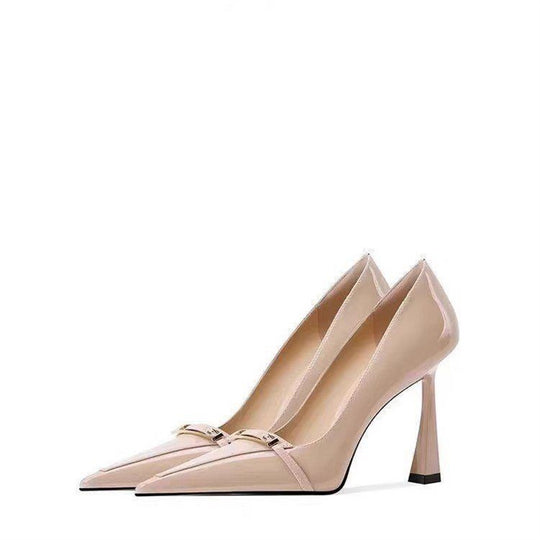 Damen elegante spitze High Heels mit glänzender Oberfläche und goldener Schnalle EB