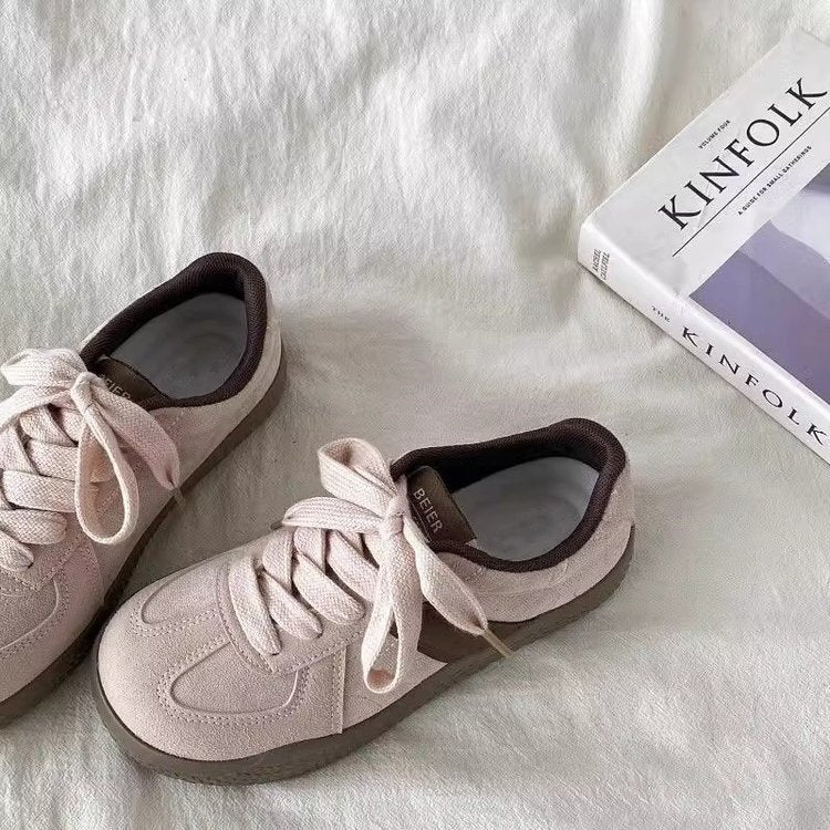 Damen Sneakers mit weichem Veloursleder und modischem Design EB