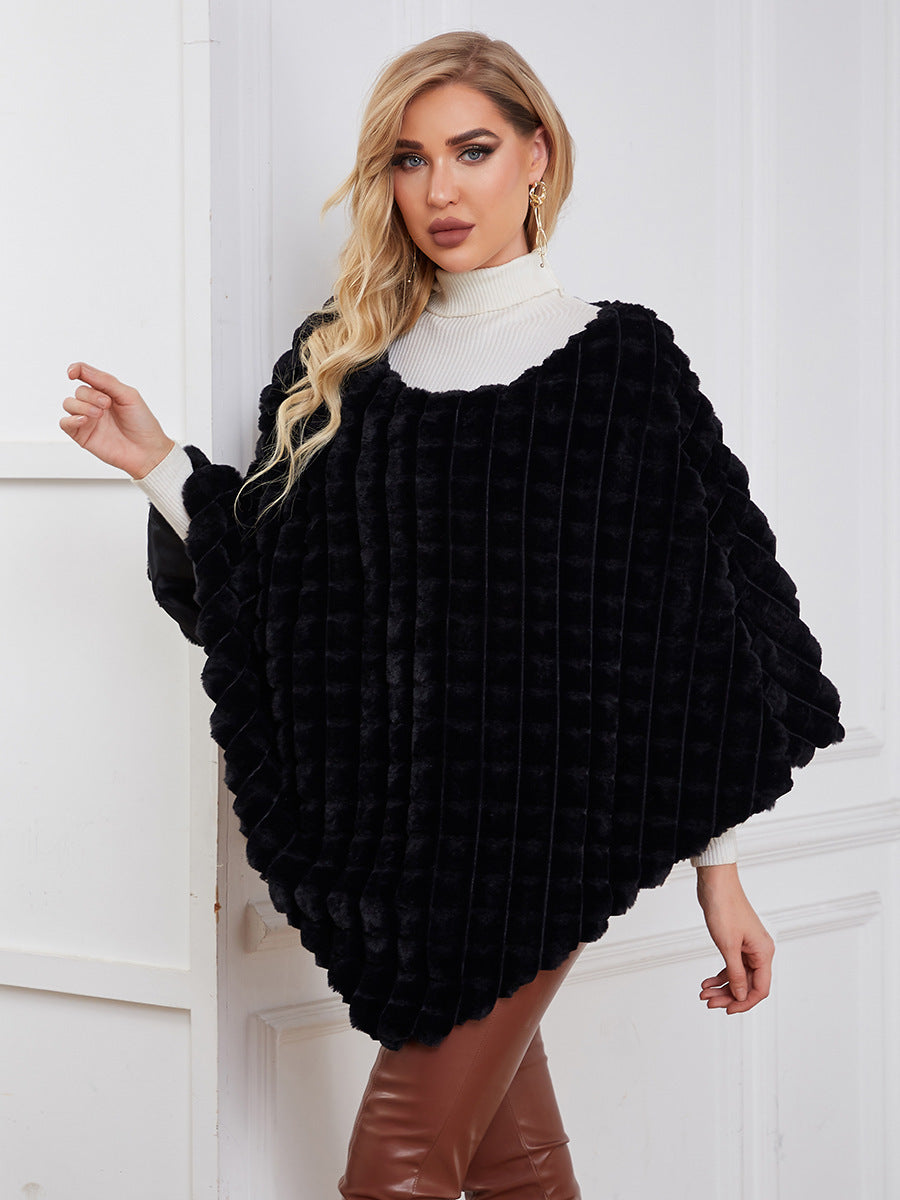 Damen Flauschiger Kunstpelzponcho mit strukturiertem Design und weichem Innenfutter EB