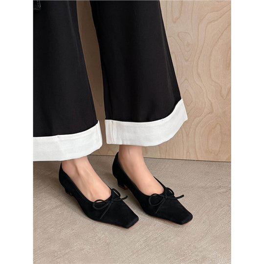 Damen elegante Ballerinas mit feinem Riemen und zarter Schleife EB