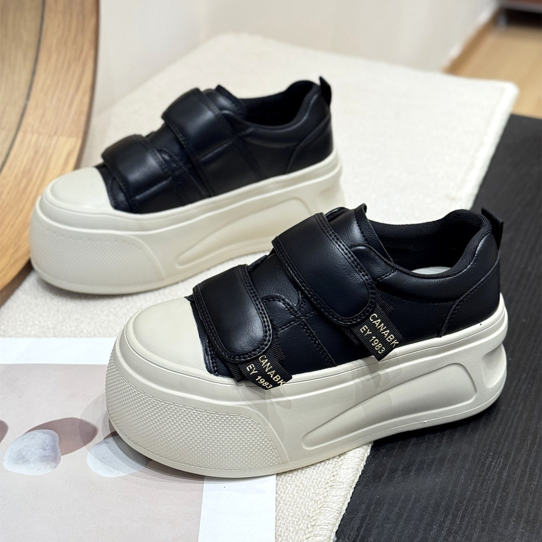 Damen Sneakers mit doppeltem Klettverschluss und hohen Plateau-Heel EB