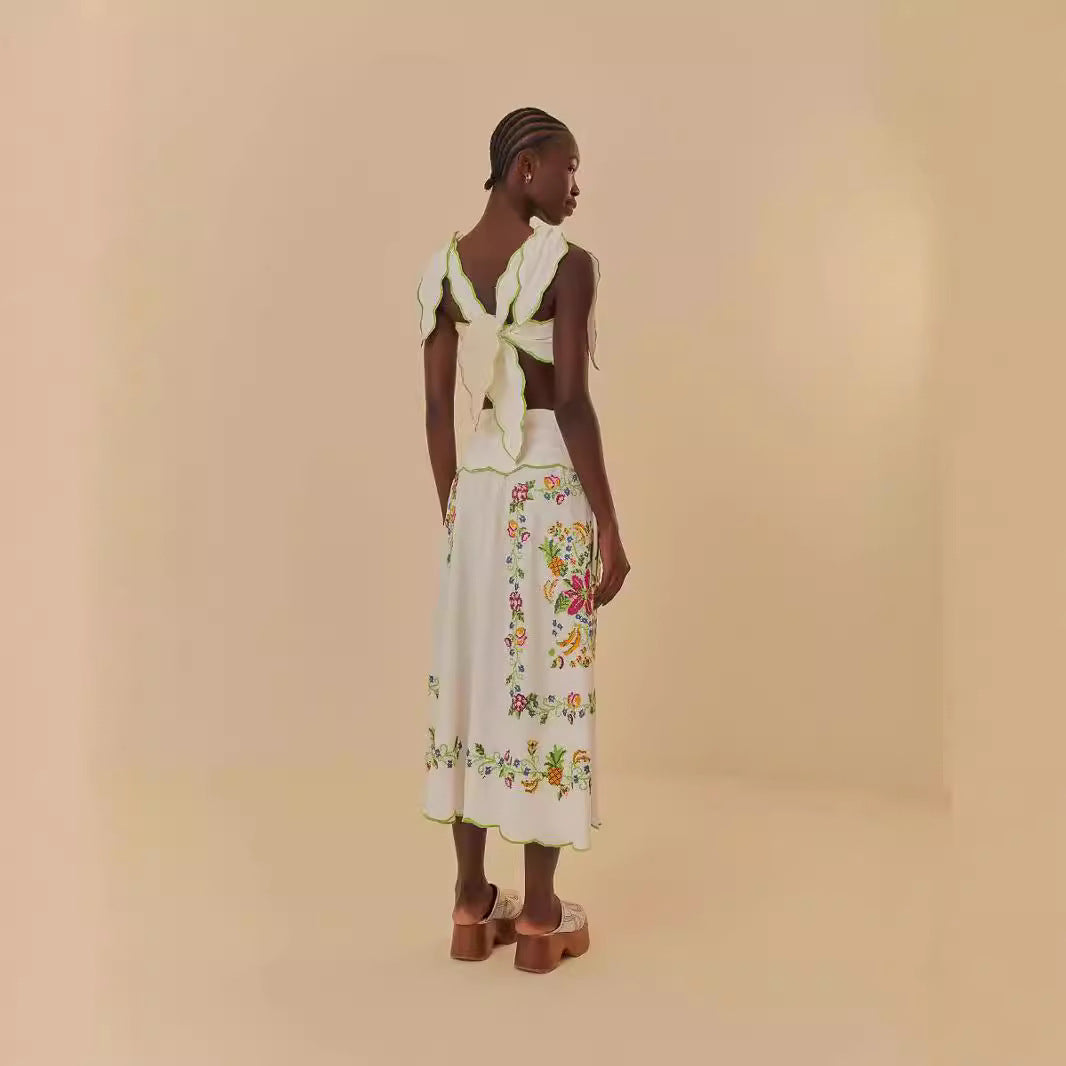 Damen Sommerkleid mit aufwendiger floralem Stickdesign EB
