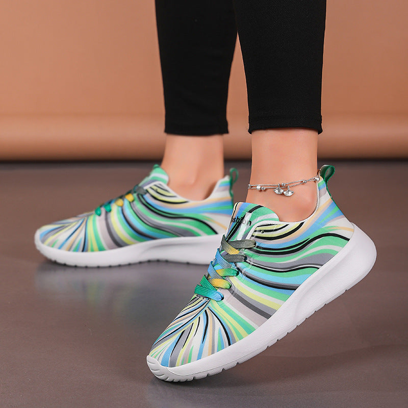Damen Sportliche Sneakers mit buntem Wellenmuster EB