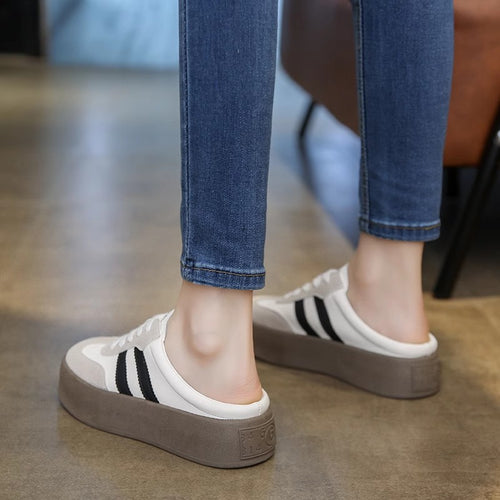 Damen Sneakers im sportlichen Retro-Stil mit atmungsaktiven Einsätzen EB