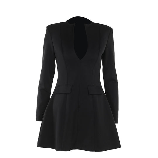 Damen schickes Minikleid mit tiefem Ausschnitt und tailliertem Schnitt EB