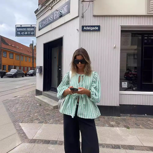 Damen Bluse mit Rüschen und Bindebändern EB