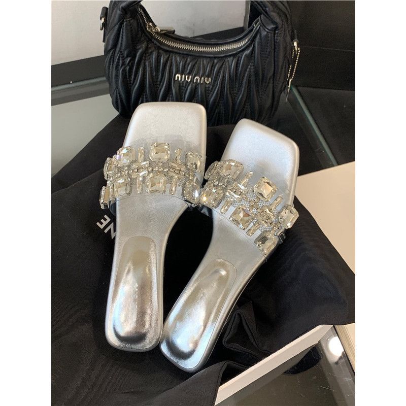Damen Glamouröse Mules mit funkelnden Strassakzenten EB