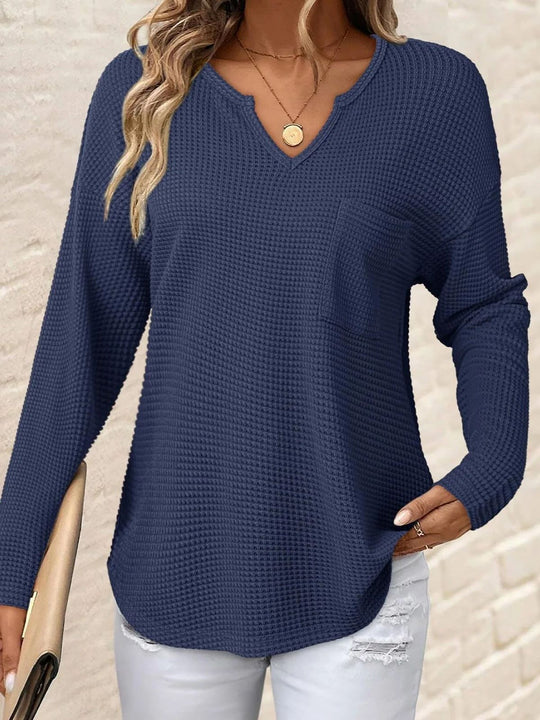 Damen Waffelstrick-Longsleeve mit V-Notch, Brusttasche und legerer Oversize-Passform EB