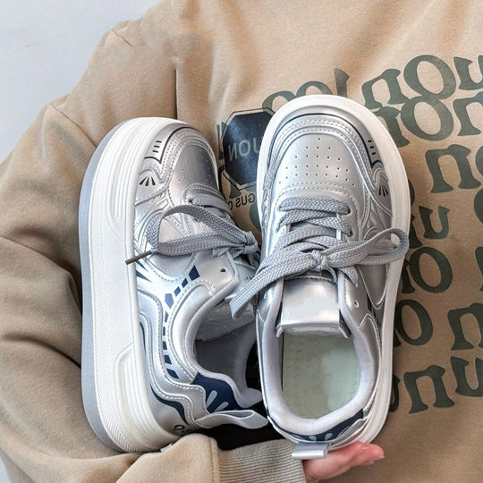 Damen Moderne Plateau-Sneaker mit metallic-Optik und dämpfender EVA-Zwischensohle EB