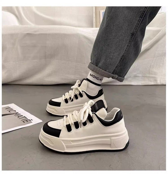 Damen Sneakers mit robustem Design und dämpfender Laufsohle EB