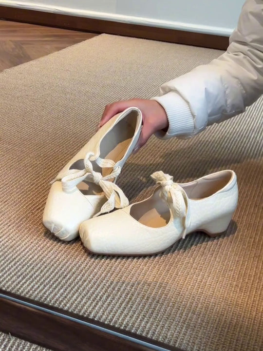 Damen Ballerina-Schuhe mit dekorativem Schleifenakzent und bequemer Fußbettgestaltung EB