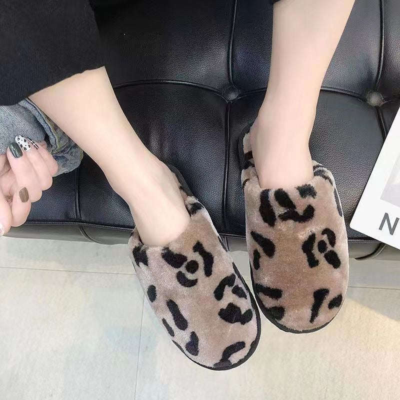 Damen Gemütliche und stylische Hausschuhe mit trendigem Leopardenmuster EB