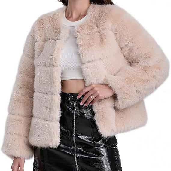 Damen modische Kunstfelljacke mit auffälligem Schnitt EB